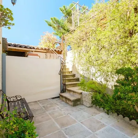 A De 35 M² + Piscine Privee Apartment